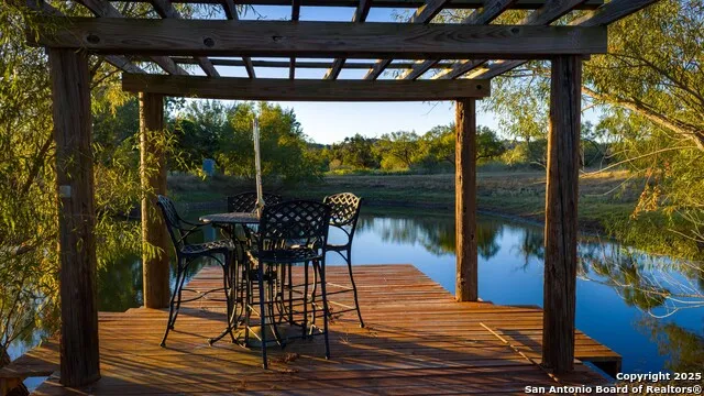 7702 ranch road 965 Llano, TX 78643